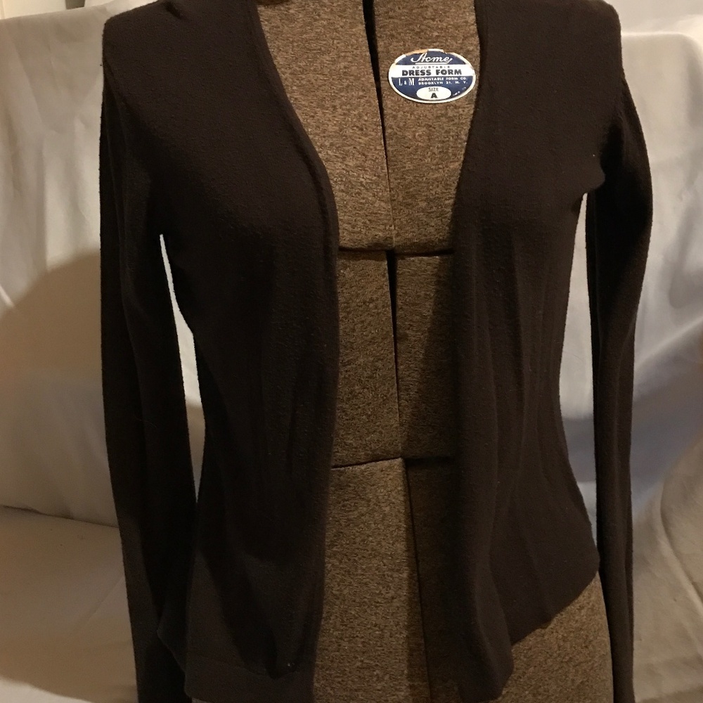 Sweaters - Picture 14 of 15